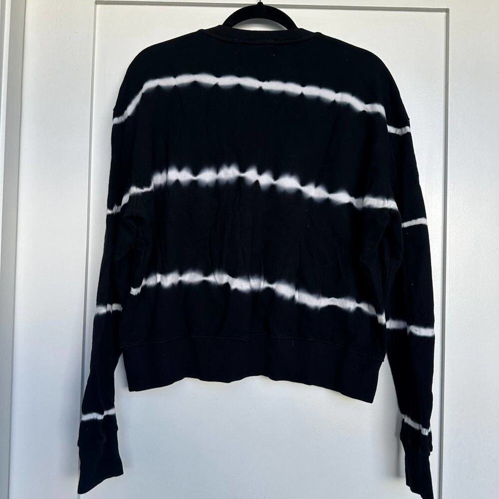SoulCycle Tie Dye Crewneck Sweatshirt M Black White Cropped - Picture 3 of 6